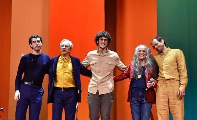 Caetano Veloso 80 anos: cantor comemora com show em família