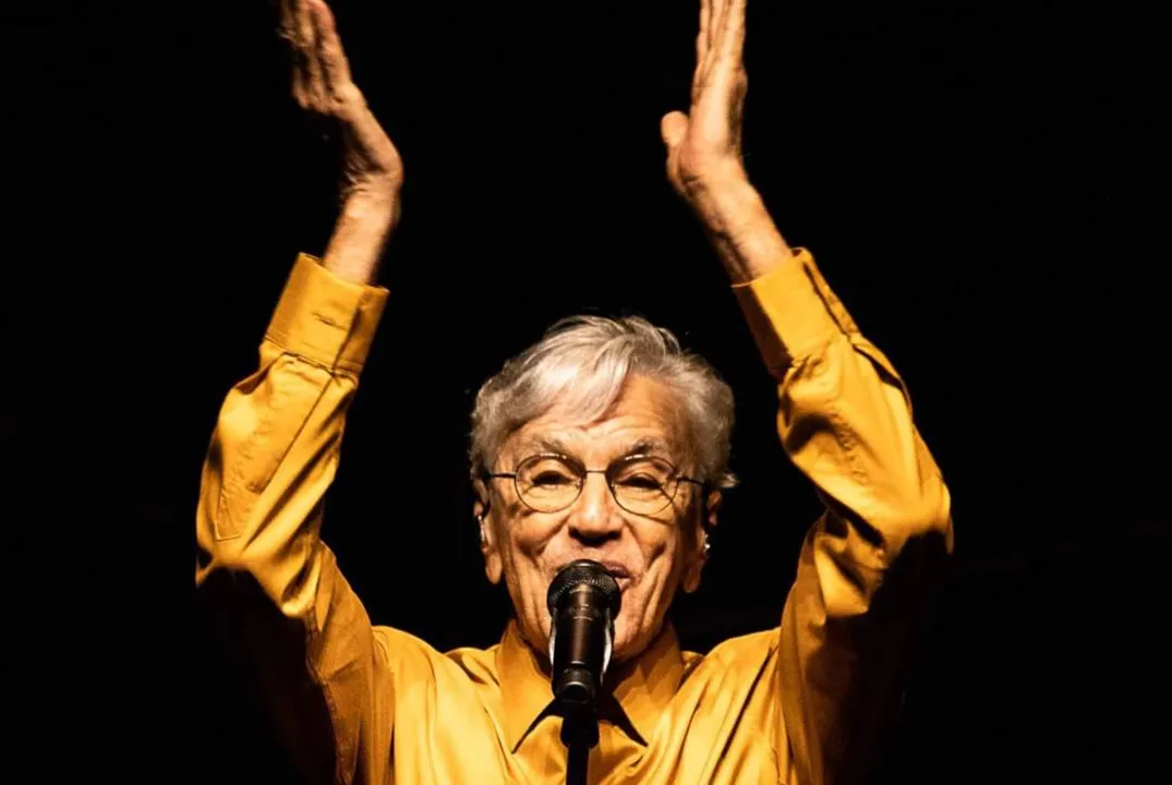 Caetano Veloso 80 anos: cantor comemora com show em família