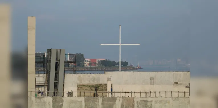 Construção da Catedral no Caminho Niemeyer, em Niterói