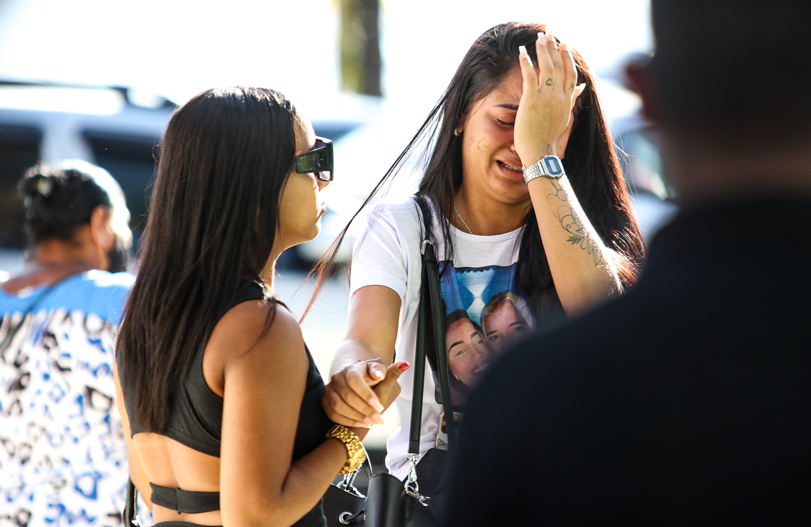 Enterro de Letícia, morta em Piratininga, Niterói
