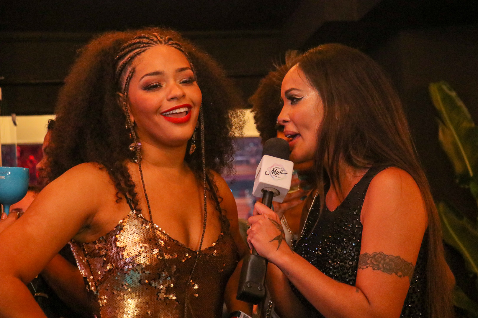 Juliana Alves e Carol Nakamura