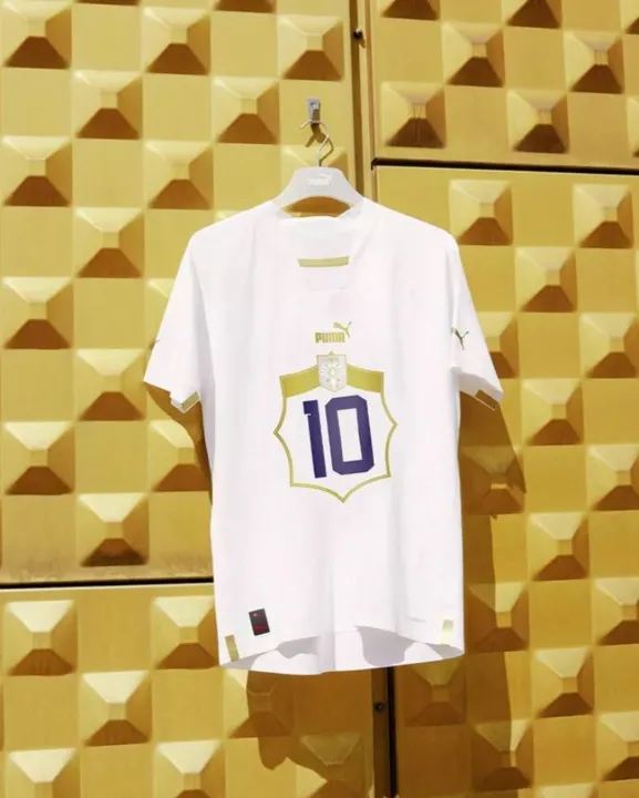 Camisa especial da Sérvia, que está no grupo do Brasil