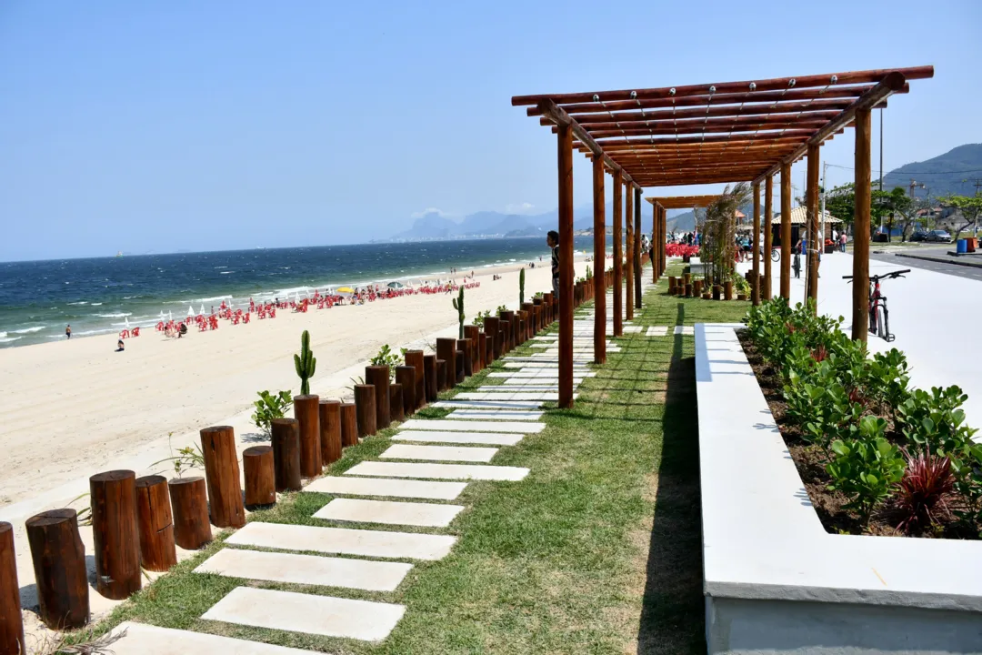 Praia de Niterói ganha novo visual; veja como ficou