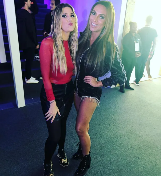 Nicole Bahls registrou um momento ao lado de Dani Calabresa