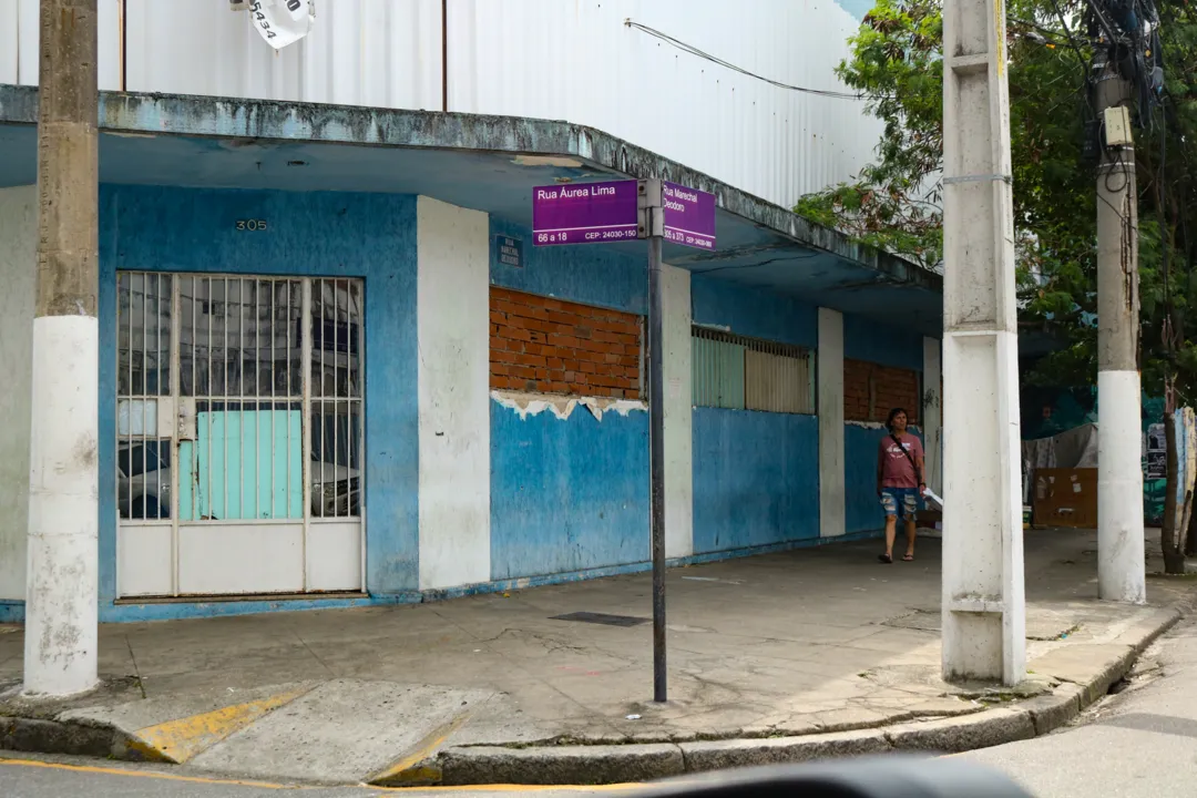 Insegurança de alunos de faculdade em Niterói