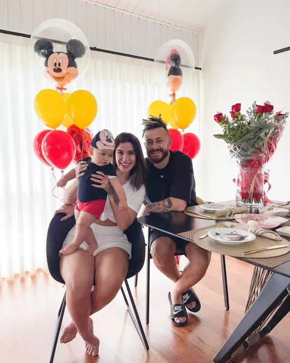 Bianca Andrade e Fred terminaram em abril. O anúncio foi feito nas redes sociais da influenciadora. O casal estava junto desde 2020 e tiveram um filho.