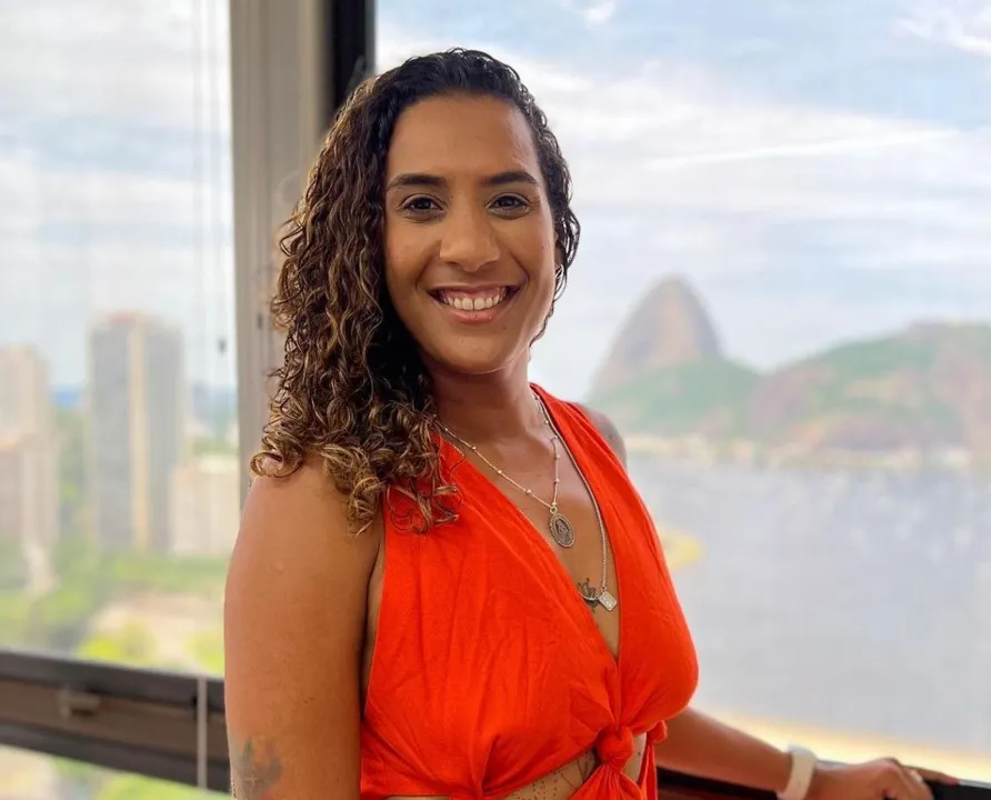 Anielle é irmã da ex-vereadora Marielle Franco, executada a tiros em março de 2018, junto com seu motorista, Anderson Gomes, no bairro do Estácio, no Rio