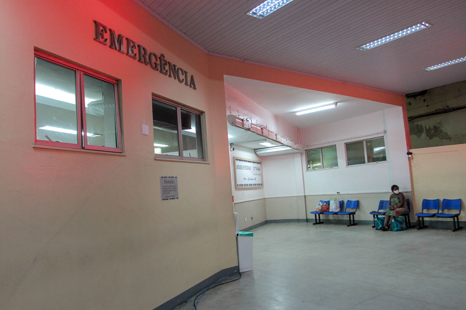 Jovem é agredida em bar de Niterói e acusa homofobia