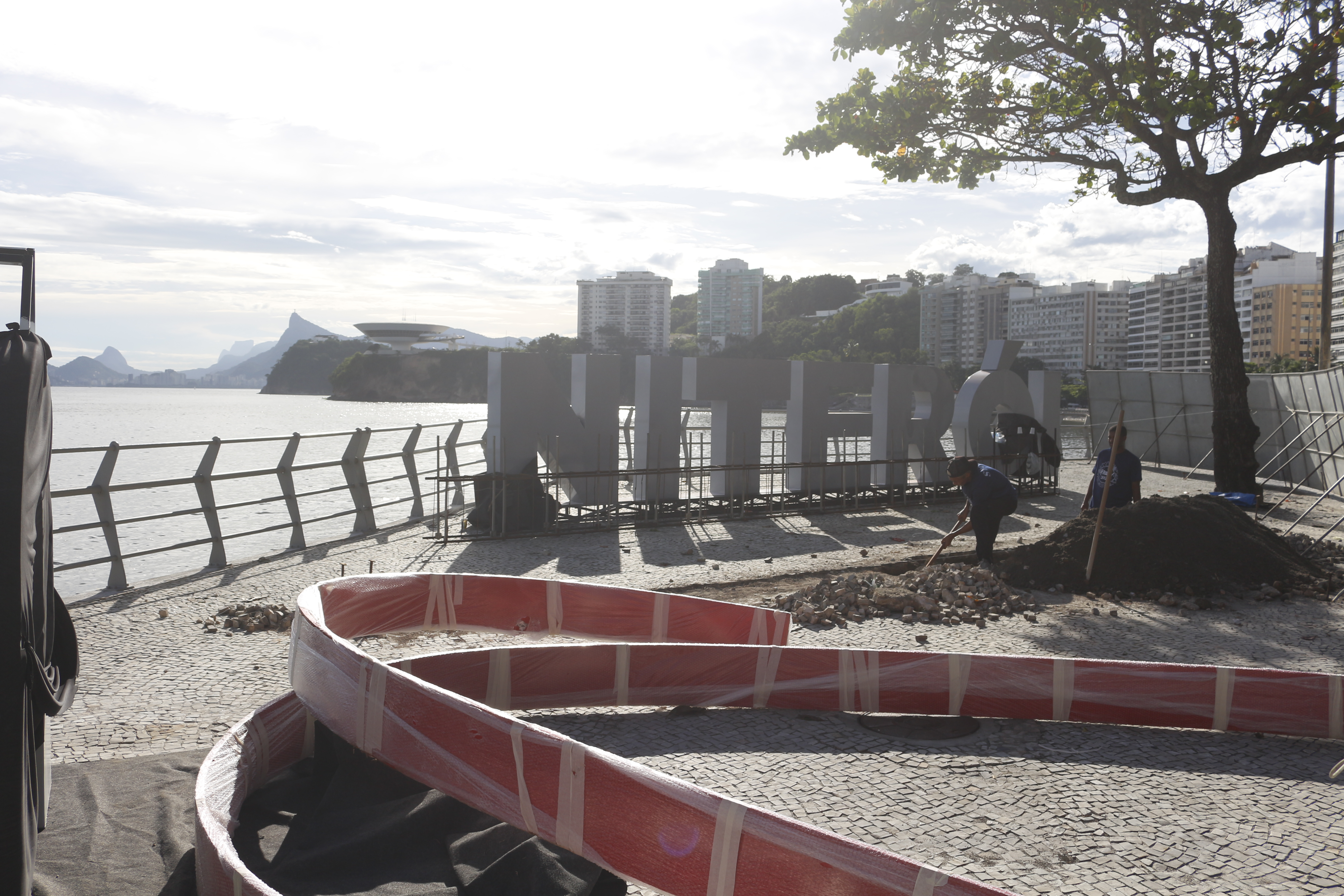 A estrutura metálica ainda não tem data para inauguração