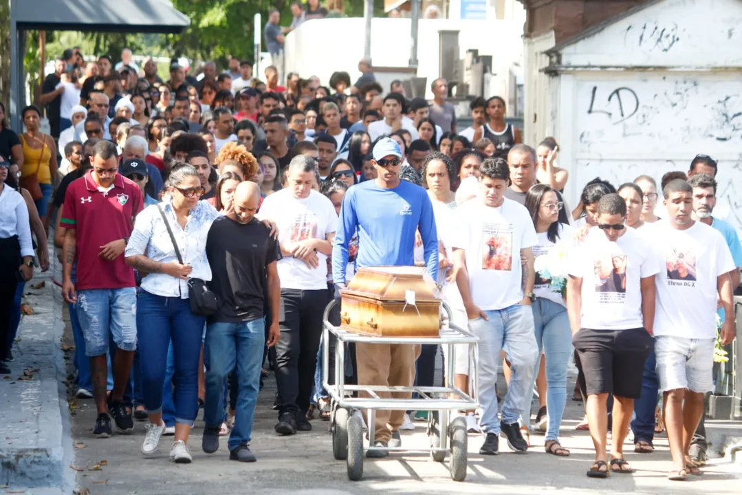 Velório e sepultamento aconteram no cemitério de Santa Cruz