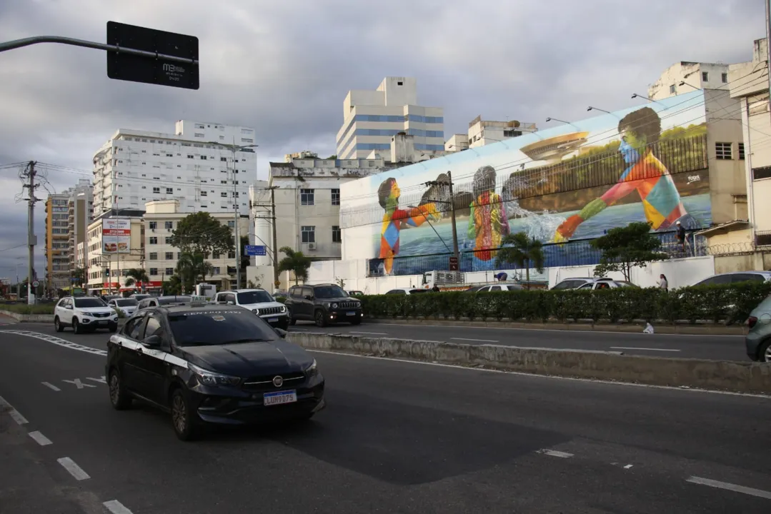 Obra foi confeccionada por Eduardo Kobra, artista conhecido internacionalmente