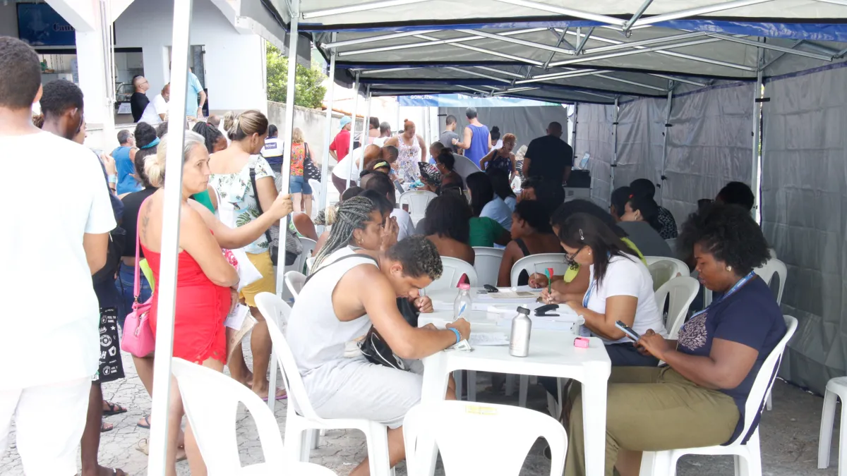 Ação teve serviços de documentação, saúde, orientação jurídica, sustentabilidade e cursos profissionalizantes