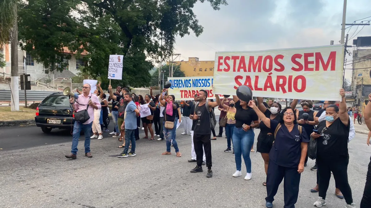 Trânsito está em apenas uma pista no sentido Ponte