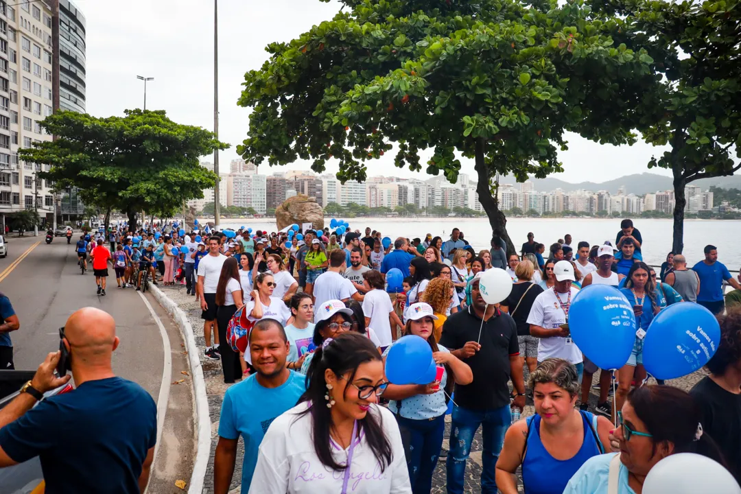 A caminhada tomou conta do caminho que liga Icaraí ao Ingá 