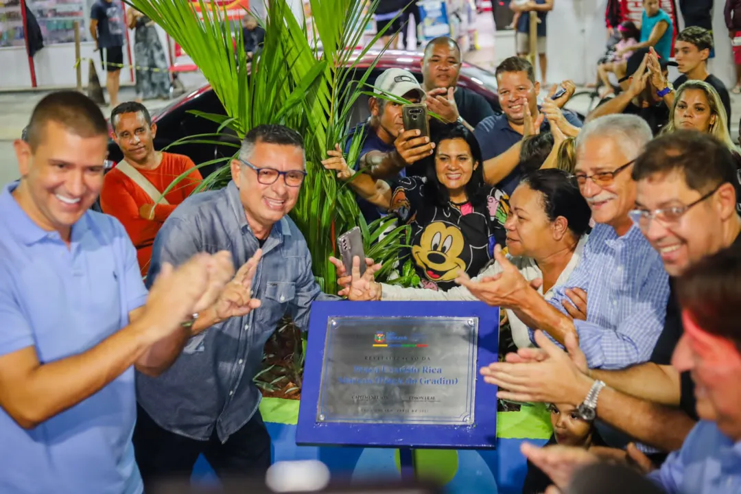 Gradim ganha praça revitalizada com brinquedos e plantas frutíferas