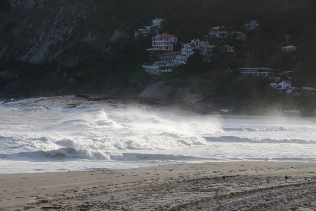 Praia de itacotiara - Lucas Alvarenga - Enfoco