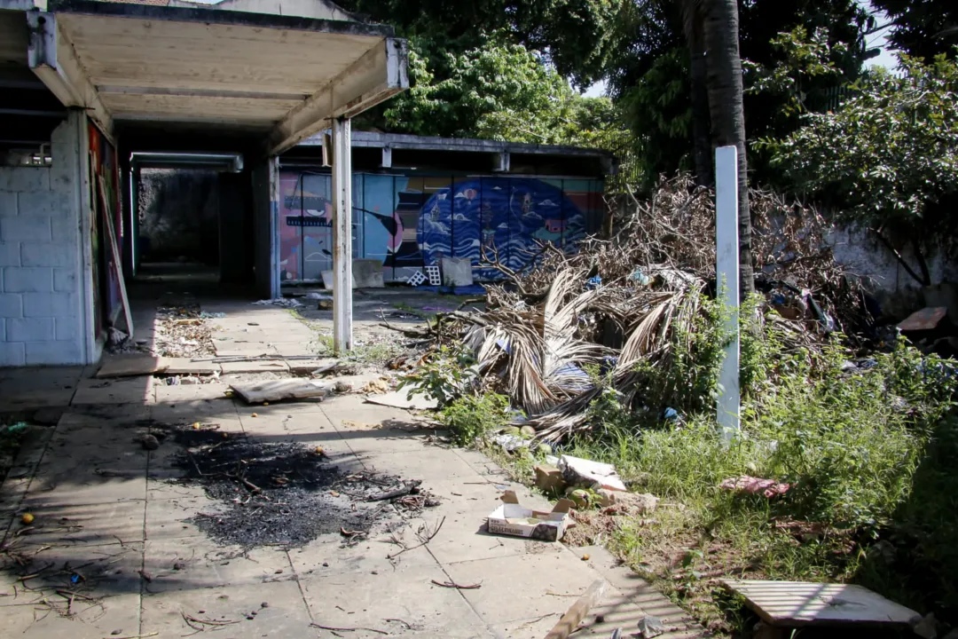 Abrigo da prefeitura abandonado no bairro Estácio - Lucas Alvarenga