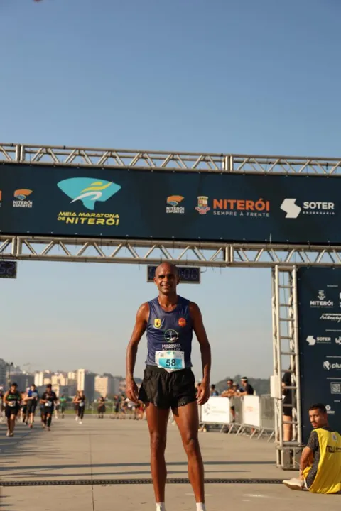 Gilberto conta que usou o evento como treinamento para a Maratona Internacional de Foz de Iguaçu