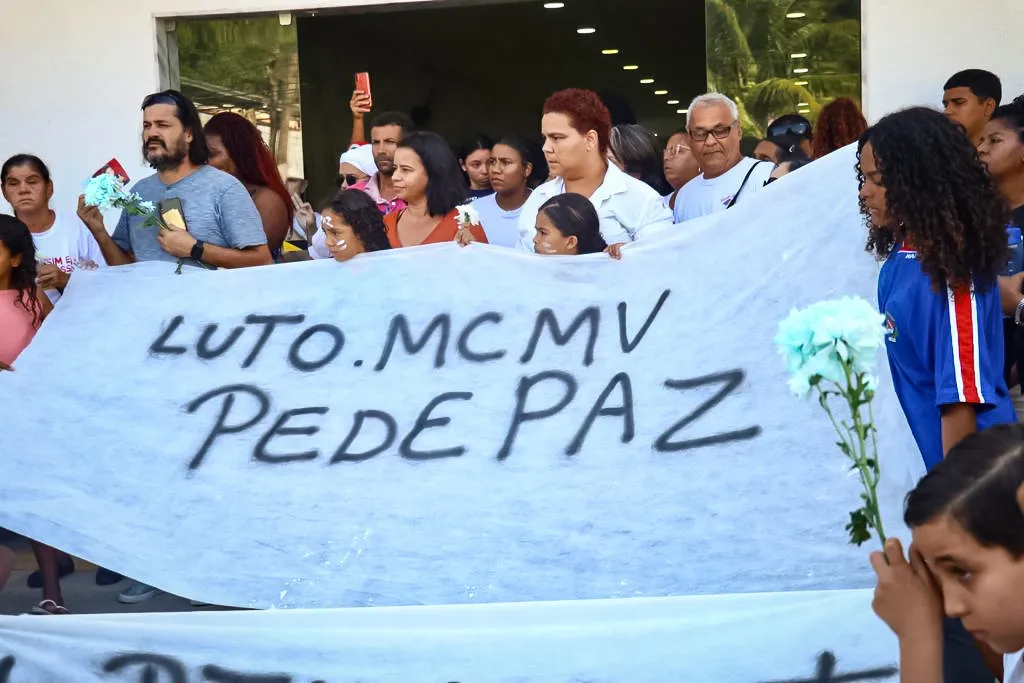 Enterro do menino Djalma, em Maricá