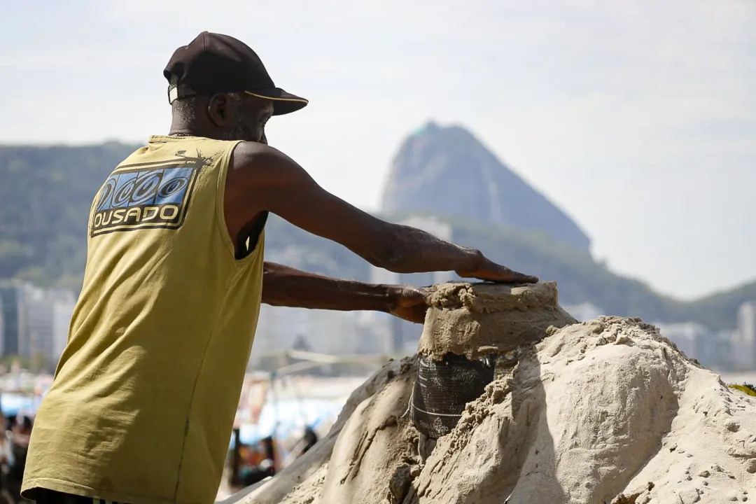 Praia teve dia de final de semana no Rio