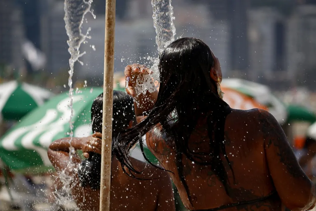 Praia teve dia de final de semana no Rio