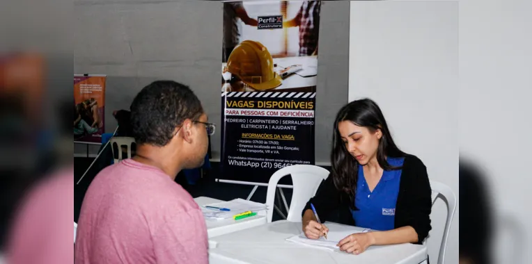 Feirão de empregos para pessoas com deficiências - Marcelo Eugênio