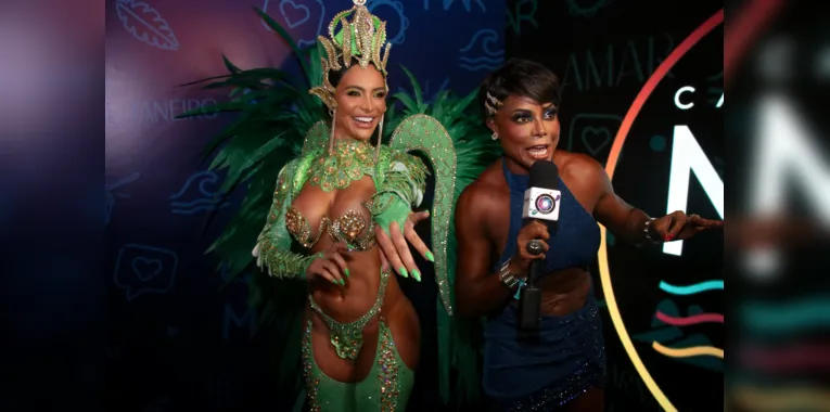 Aline Mineiro e Adriana Bombom
