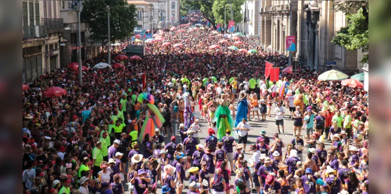 A bateria do Monobloco tocou diversos estilos musicais 