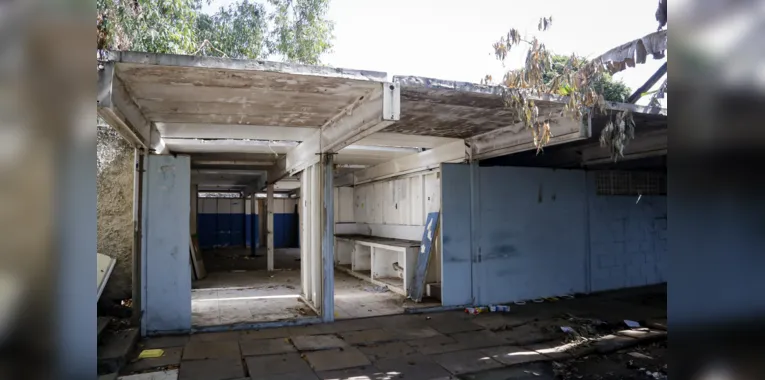 Abrigo da prefeitura abandonado no bairro Estácio - Lucas Alvarenga