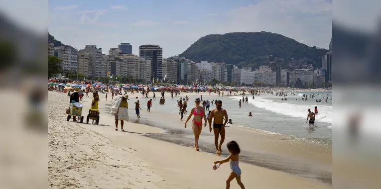 Praia teve dia de final de semana no Rio