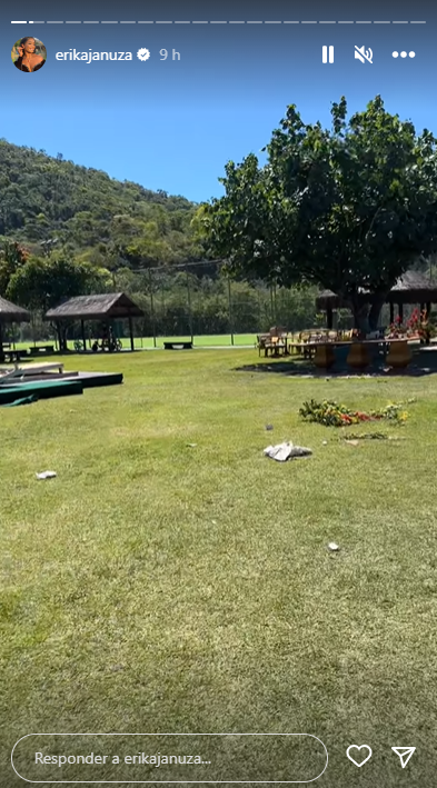 Erika Januza fica noiva em praia da Região Oceânica de Niterói