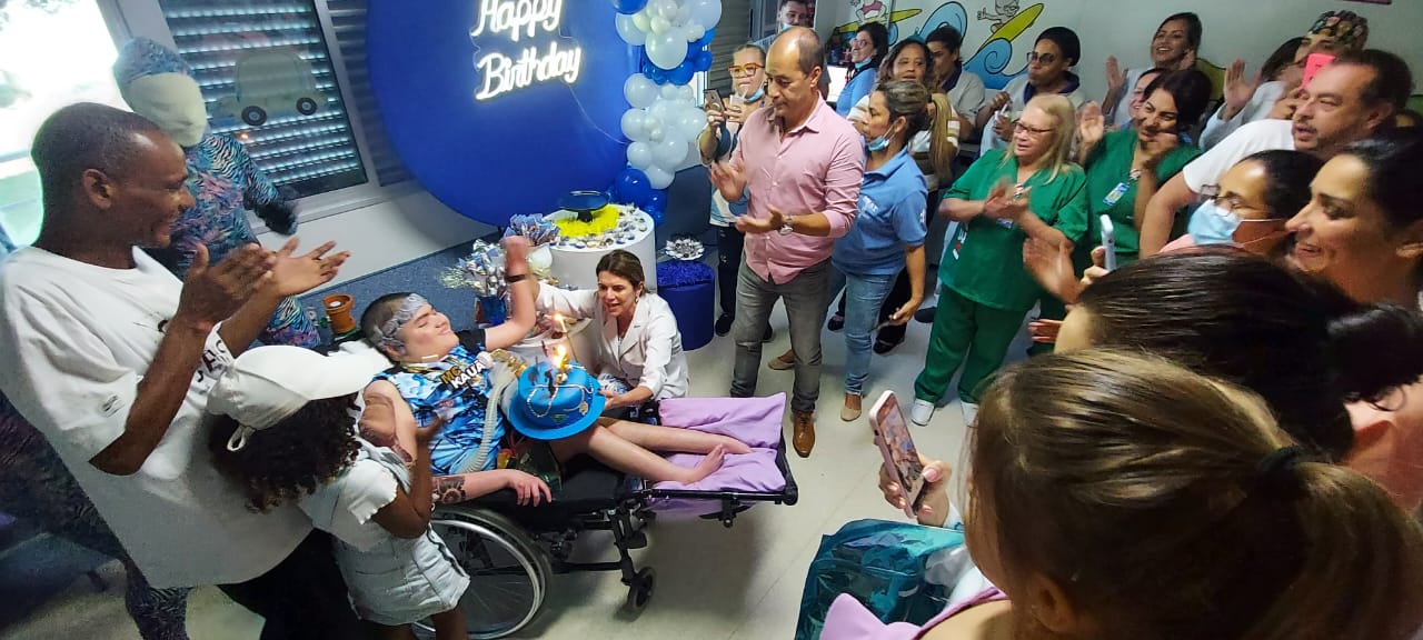 A festa também teve muita música eletrônica, tudo comandada pelo DJ Kauã.