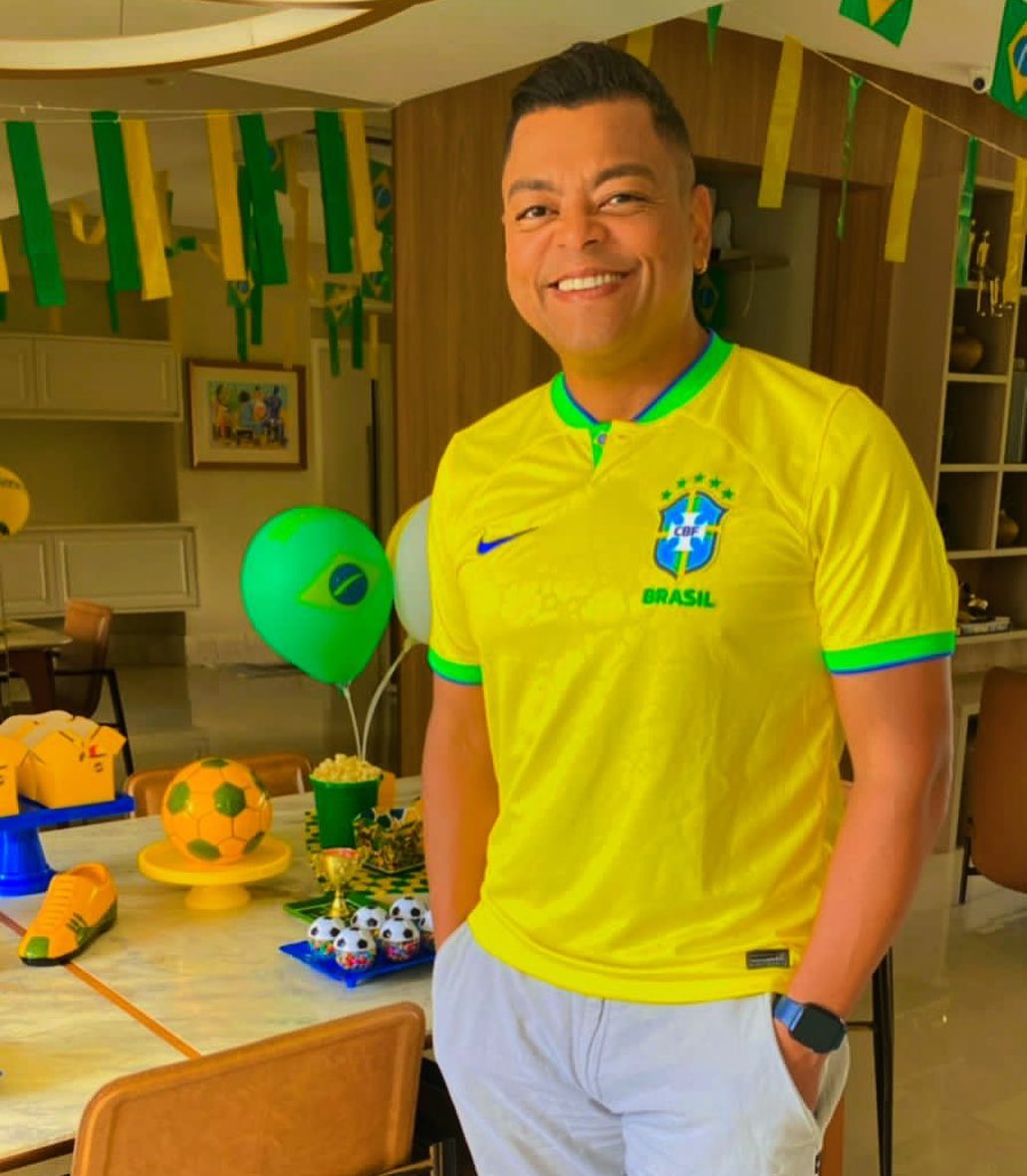 Depois do cantor realizar a cirurgia bariátrica