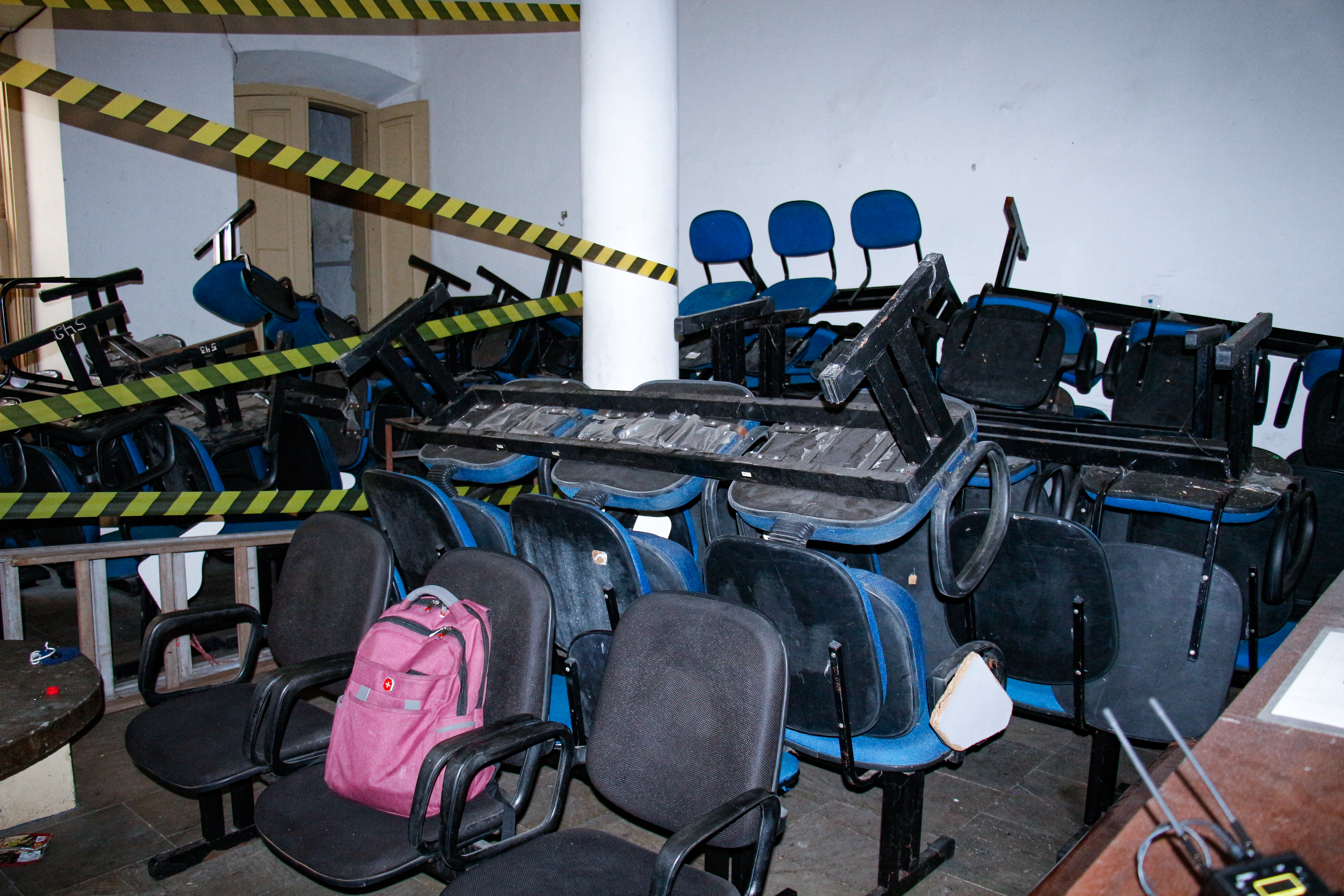 Escola de teatro Marins Penna foi interditada artisticamente pelos alunos