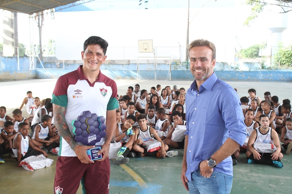 Cano conheceu o projeto com o filho Lorenzo e o ex-jogador Roger