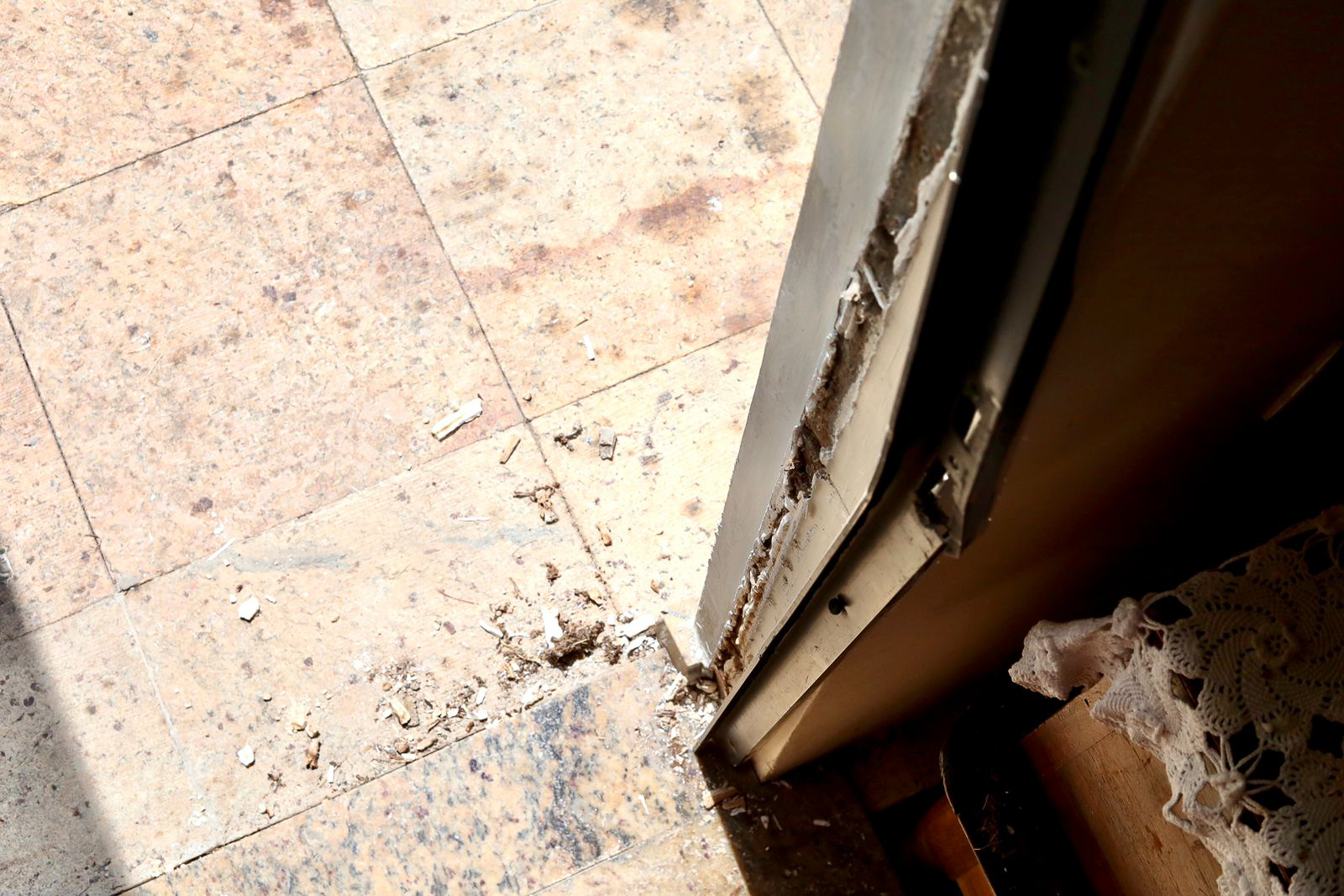 A porta da sacristia foi arrombada