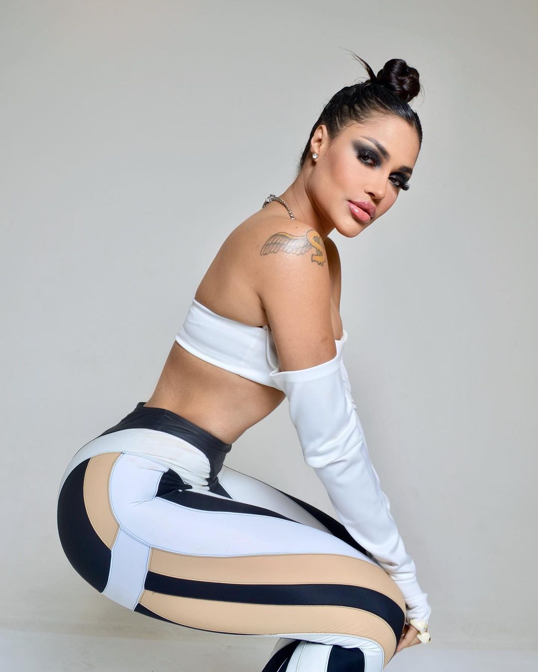 A cantora respondeu aos seguidores afirmando ter bom gosto para as mudanças