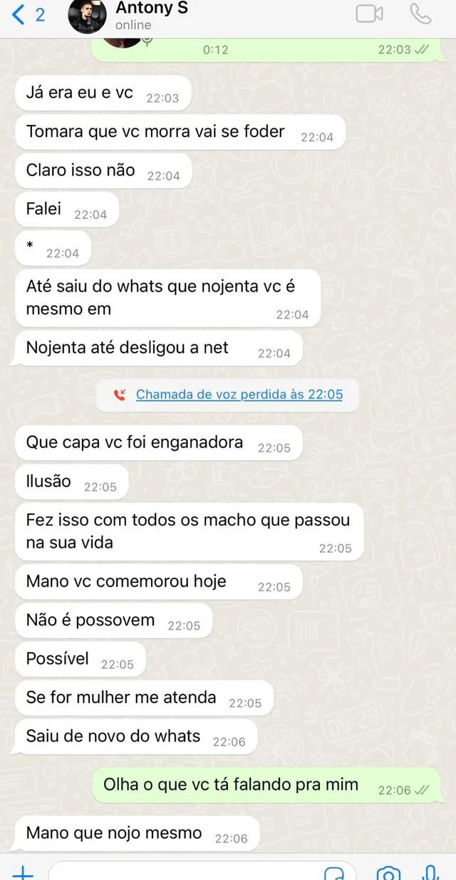 Prints mostram momentos de agressão verbal feita pelo jogador