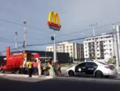 Idosa é atropelada por viatura da polícia na Região dos Lagos; vídeo