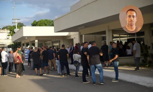 Cerca de 100 pessoas, entre familiares e amigos, compareceram ao enterro no Cemitério do Maruí