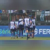 O trânsito foi liberado cerca de três horas após o acidente