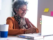 Carreira em transição: como se reinventar profissionalmente após os 40