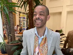 Ex-morador de SG vira destaque entre grifes de luxo e estrelas internacionais