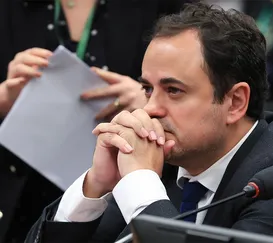 Deputado Glauber Braga escapa da cassação