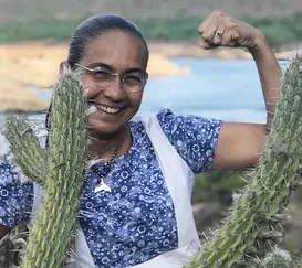 Ela voltou! Heloísa Helena assume cadeira de Glauber Braga na Câmara