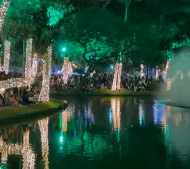 Luzes de Natal fazem sua estreia no Campo de São Bento, em Niterói