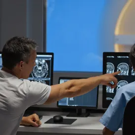 Empresa ligada à Marinha abre concurso com vagas a partir de 18 anos