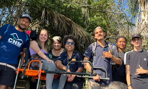 biomédica Loiane Mendonça fez a trilha com um grupo de 23 pessoas