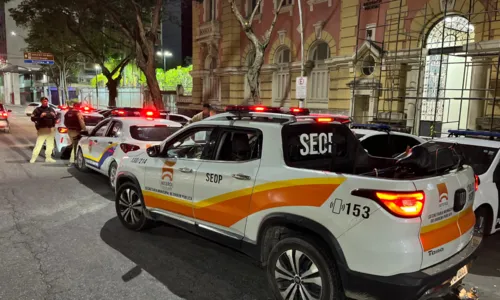 Agentes da guarda conseguiram capturar o assaltante, que foi legado para a Delegacia do Centro