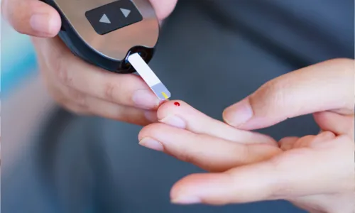 Com mais de 15 milhões de brasileiros diagnosticados com a doença, o acesso à informação confiável é essencial para garantir qualidade de vida aos pacientes
